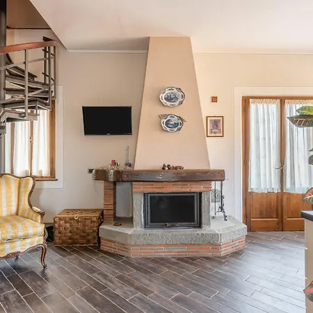 Nonna Teta 3 Farm stay Molazzana